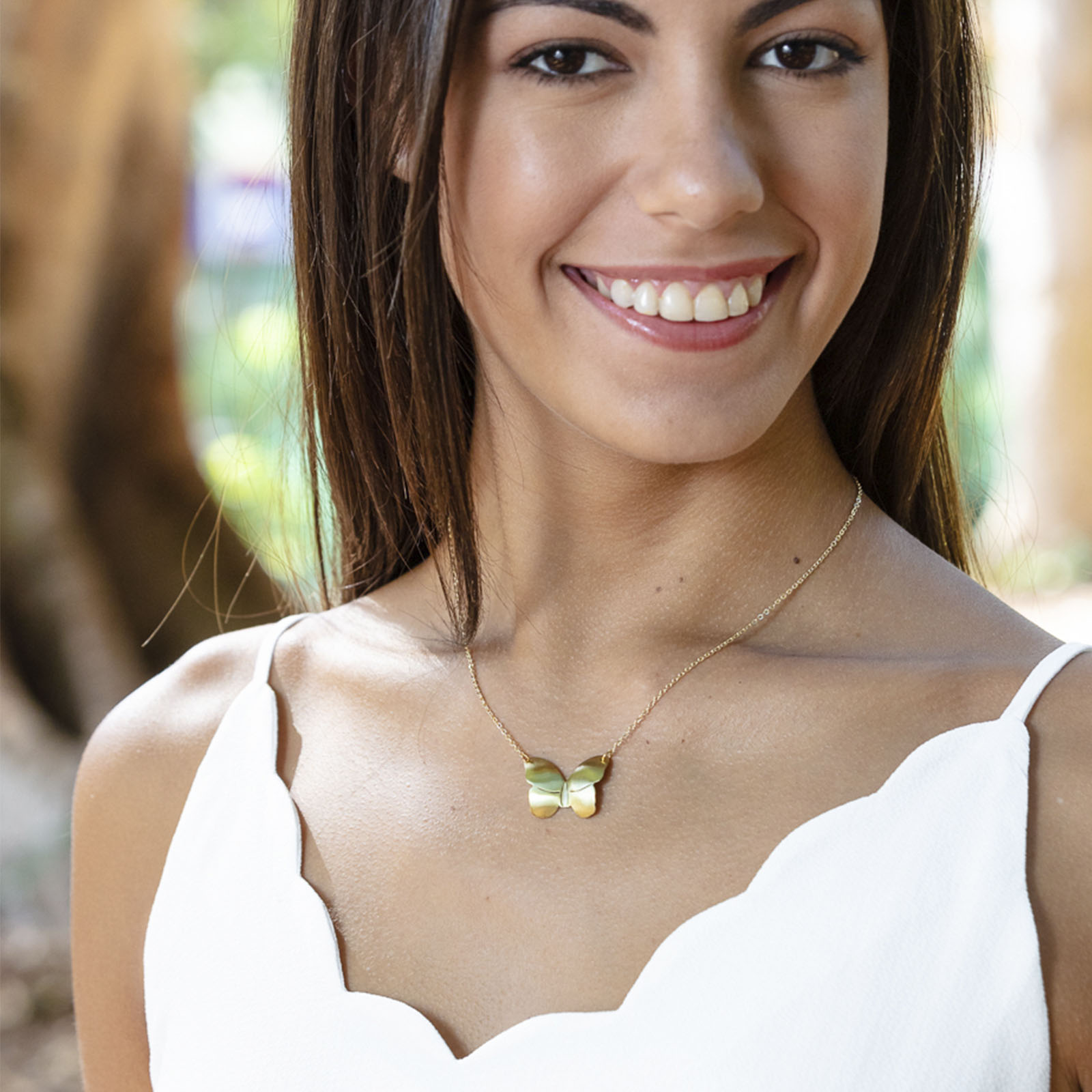 gargantilla-mariposa-bronce-3