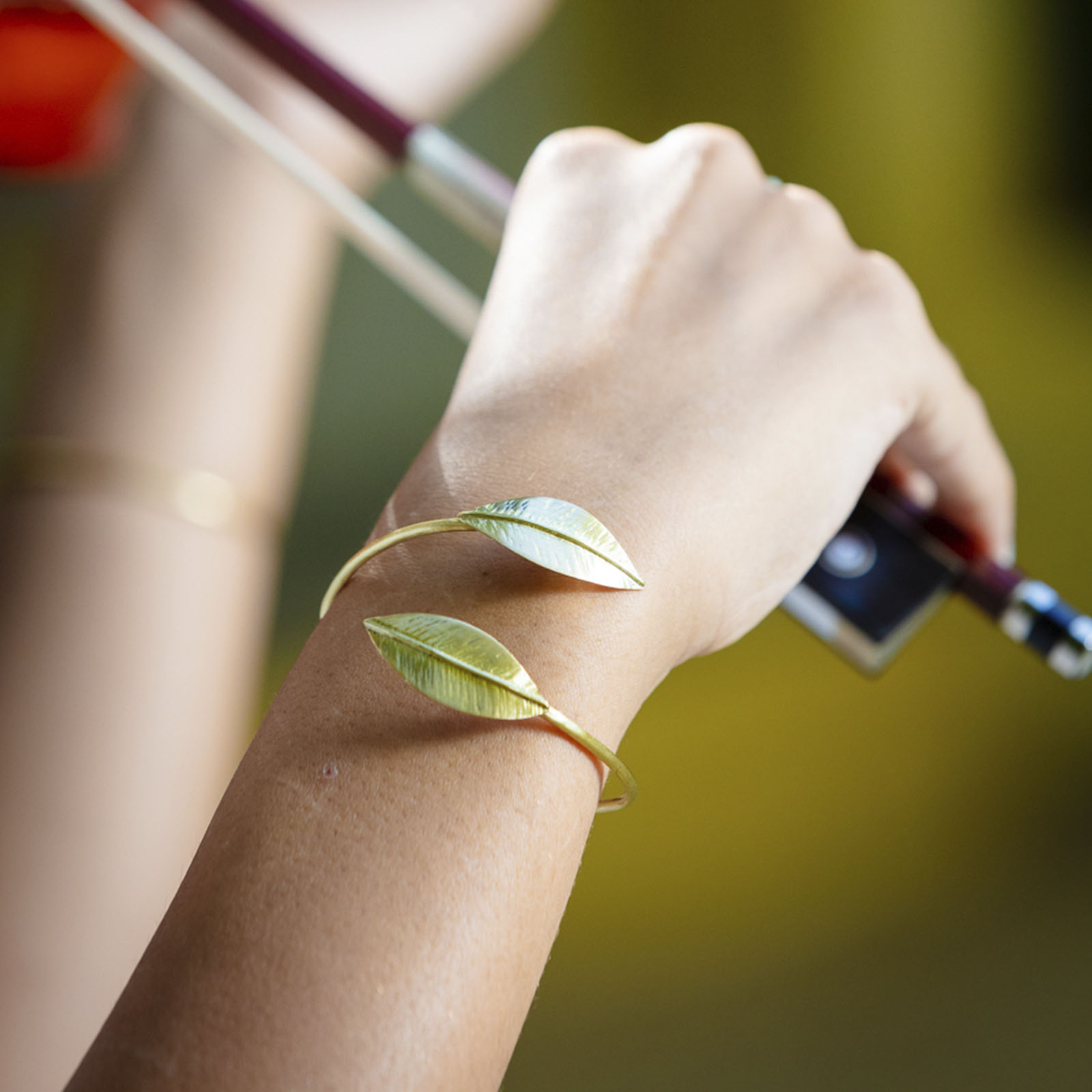 pulsera-dos-hojas-simple-bronce-2